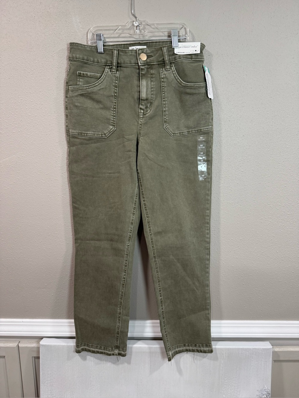 NWT High-Rise Straight Leg Jeans in Olive Green - Women